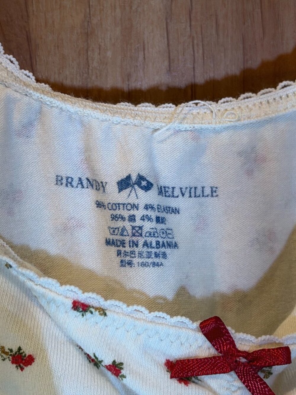 Brandy Melville Floral Lace Trim Tank Top - Picture 2 of 4